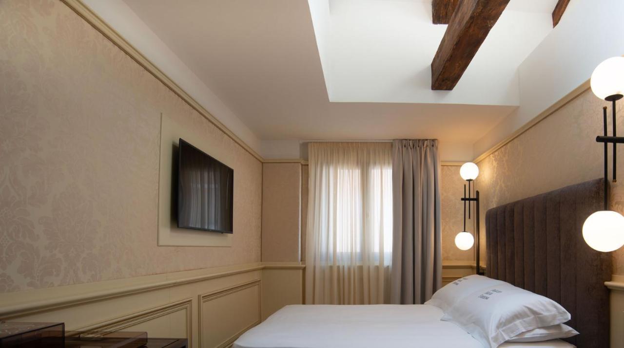 Eight Venezia Hotel Exterior photo